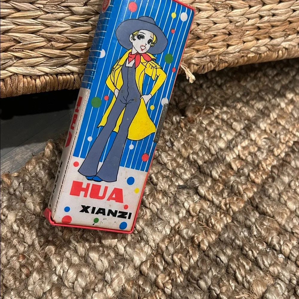 Rare Japanese 1970s Vintage Anime Girl Pencil Case “Hua Xianzi”